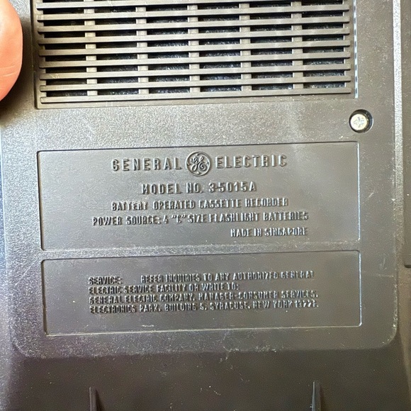 Vintage GE 3-5015A Portable Cassette Recorder – Auto Level Control, Tested - Picture 4 of 5